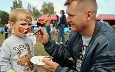 Rodzinny piknik w Gorzowie z okazji 10-lecia szpitalnej sp&oacute;łki 30