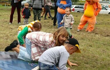 Rodzinny piknik w Gorzowie z okazji 10-lecia szpitalnej sp&oacute;łki 42