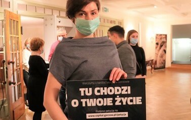 Teatr Osterwy wspiera szpital w walce o kardiochirurgię 38