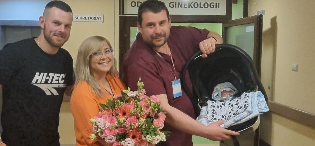 Zdjęcie do Wielki sukces położnik&oacute;w i neonatolog&oacute;w z naszego szpitala. Maleńki Tymon jest już w domu