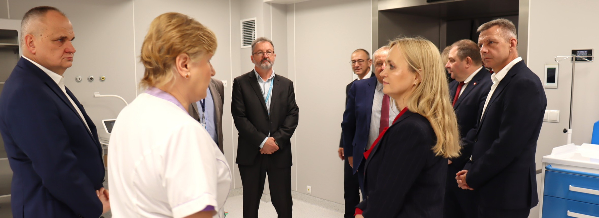 Zdjęcie do Minister zdrowia oglądała inwestycje z KPO 