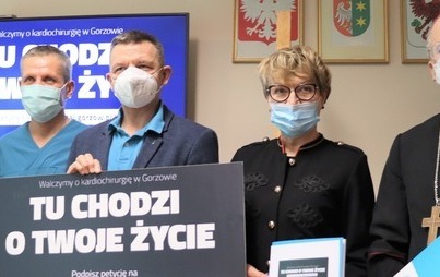 Zdjęcie do Bezcenne wsparcie biskupa  w walce o kardiochirurgię