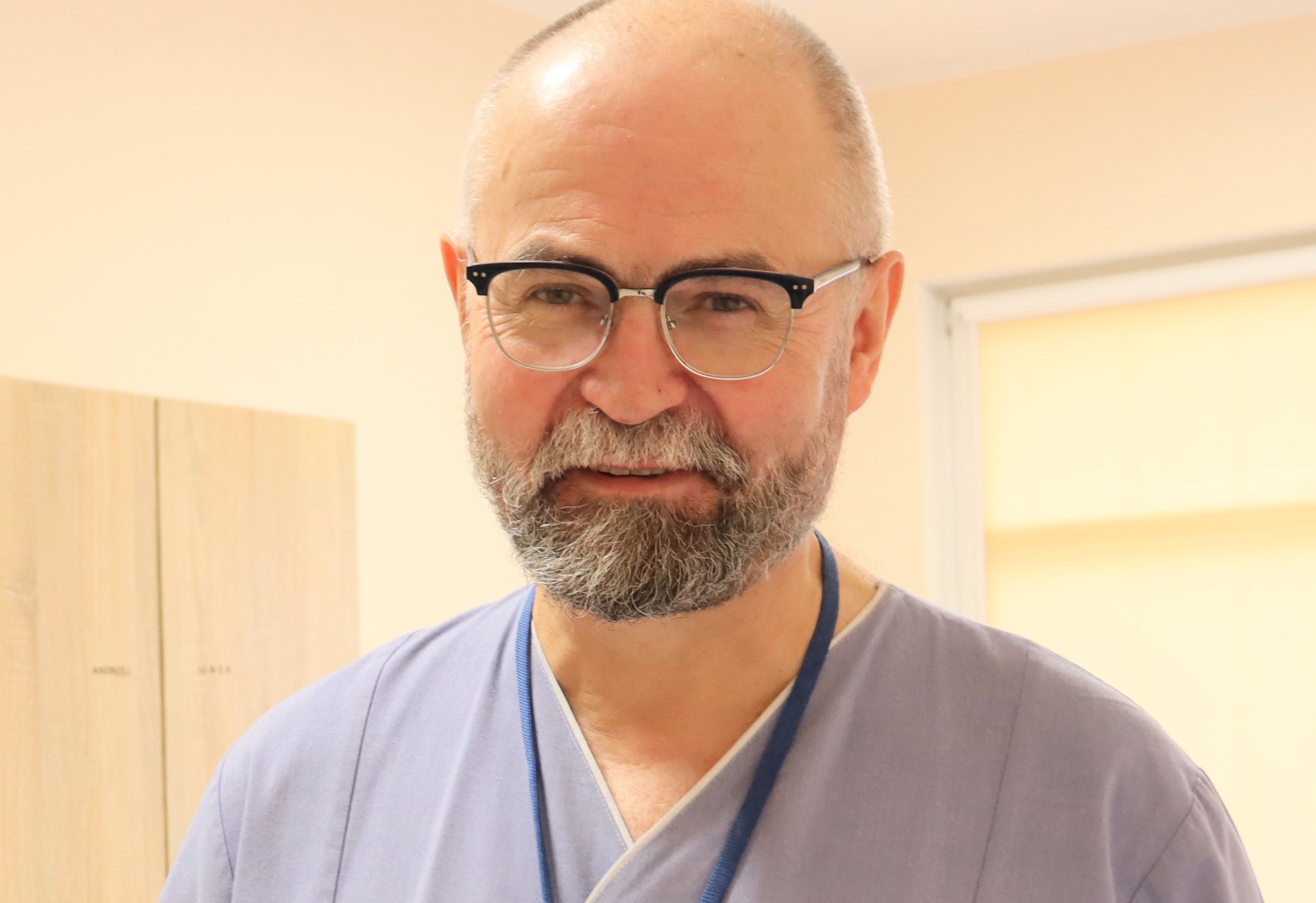 Dr n. med. Krzysztof Chrobrowski
